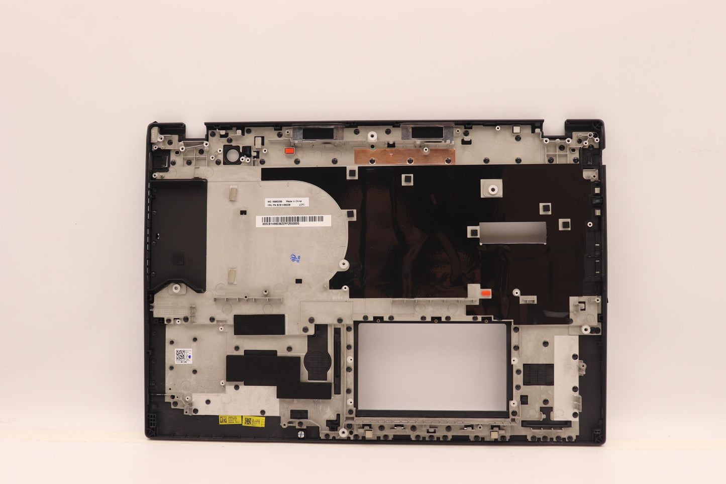 Lenovo Black C-Cover Assembly, with Wireless Subassembly - 5CB1H66038