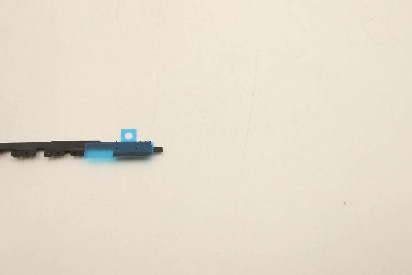 Lenovo Cover Strip Cover L 82Sv Mylar - 5CB1H70797