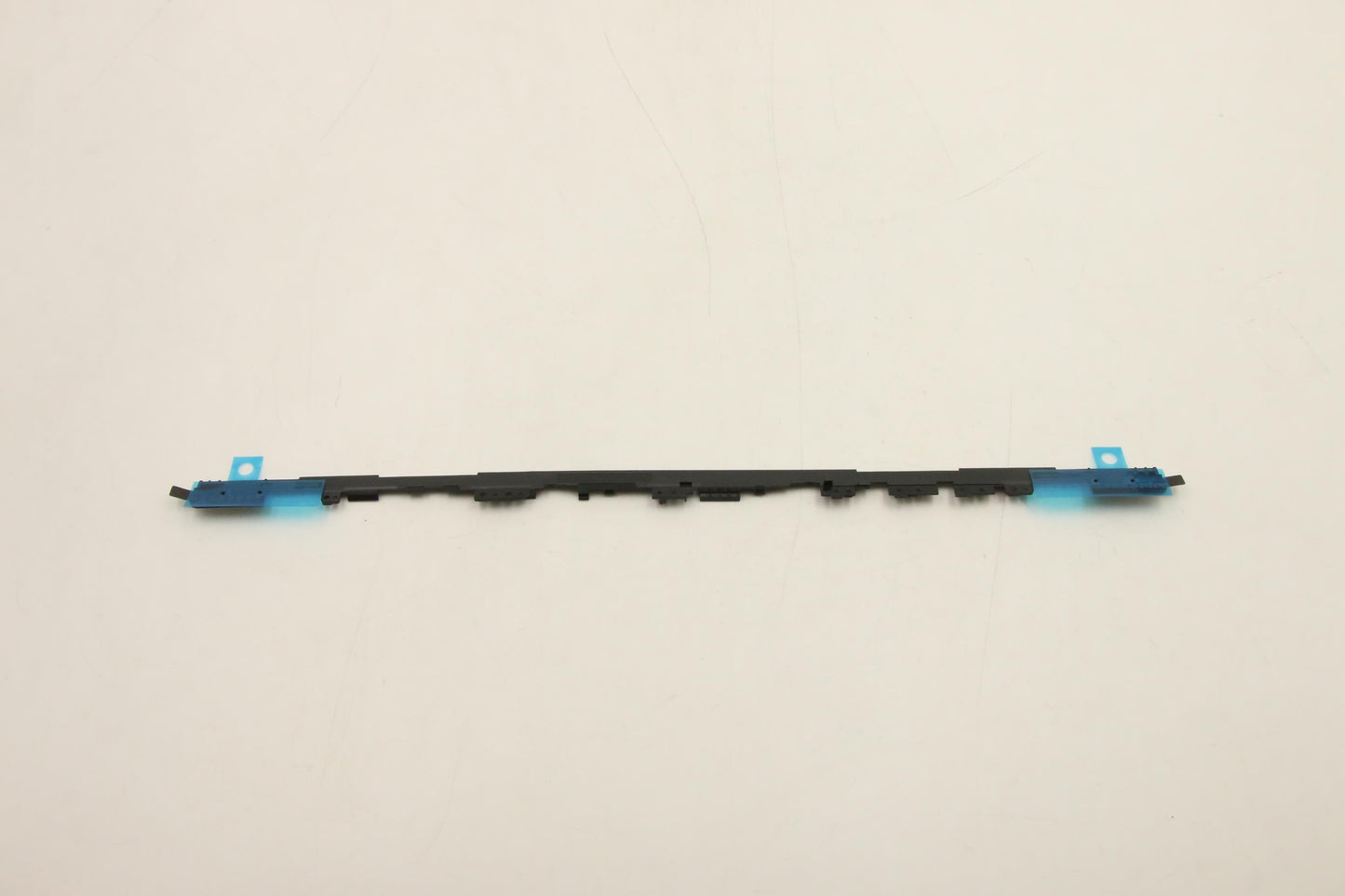 Lenovo Cover Strip Cover L 82Nc 2_8 M - 5CB1H71408