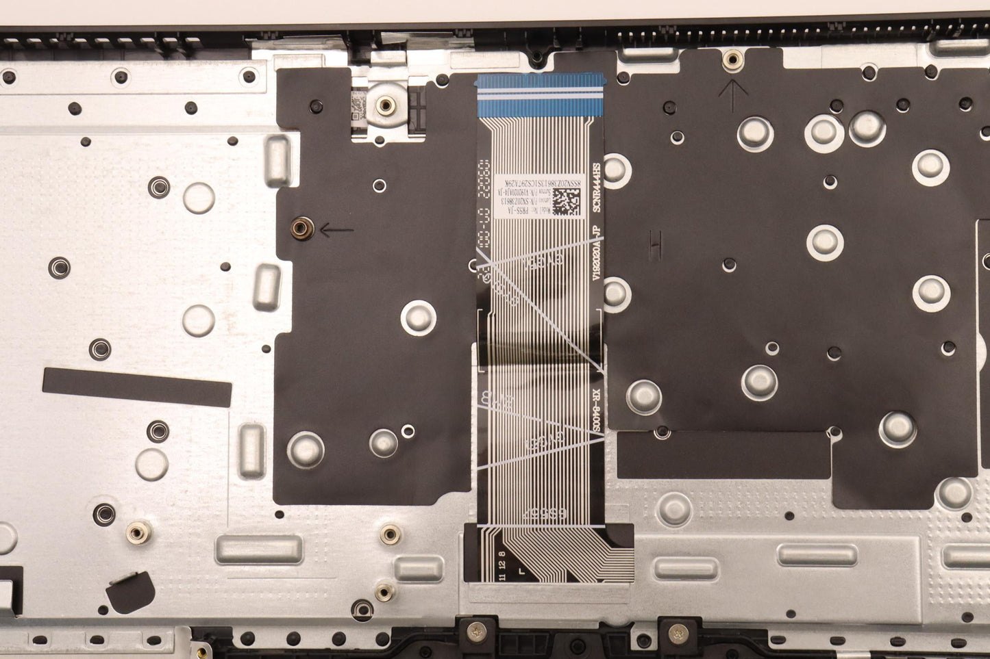 Lenovo Cover Upper Case Asmjpn L82Tv - 5CB1H80231
