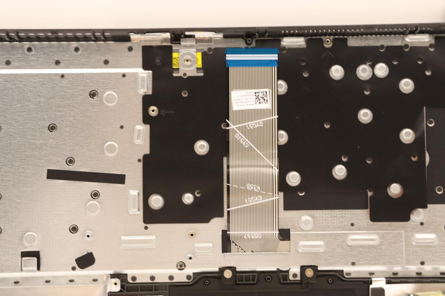 Lenovo Cover Upper Case Asmhin L82Tv - 5CB1H80608