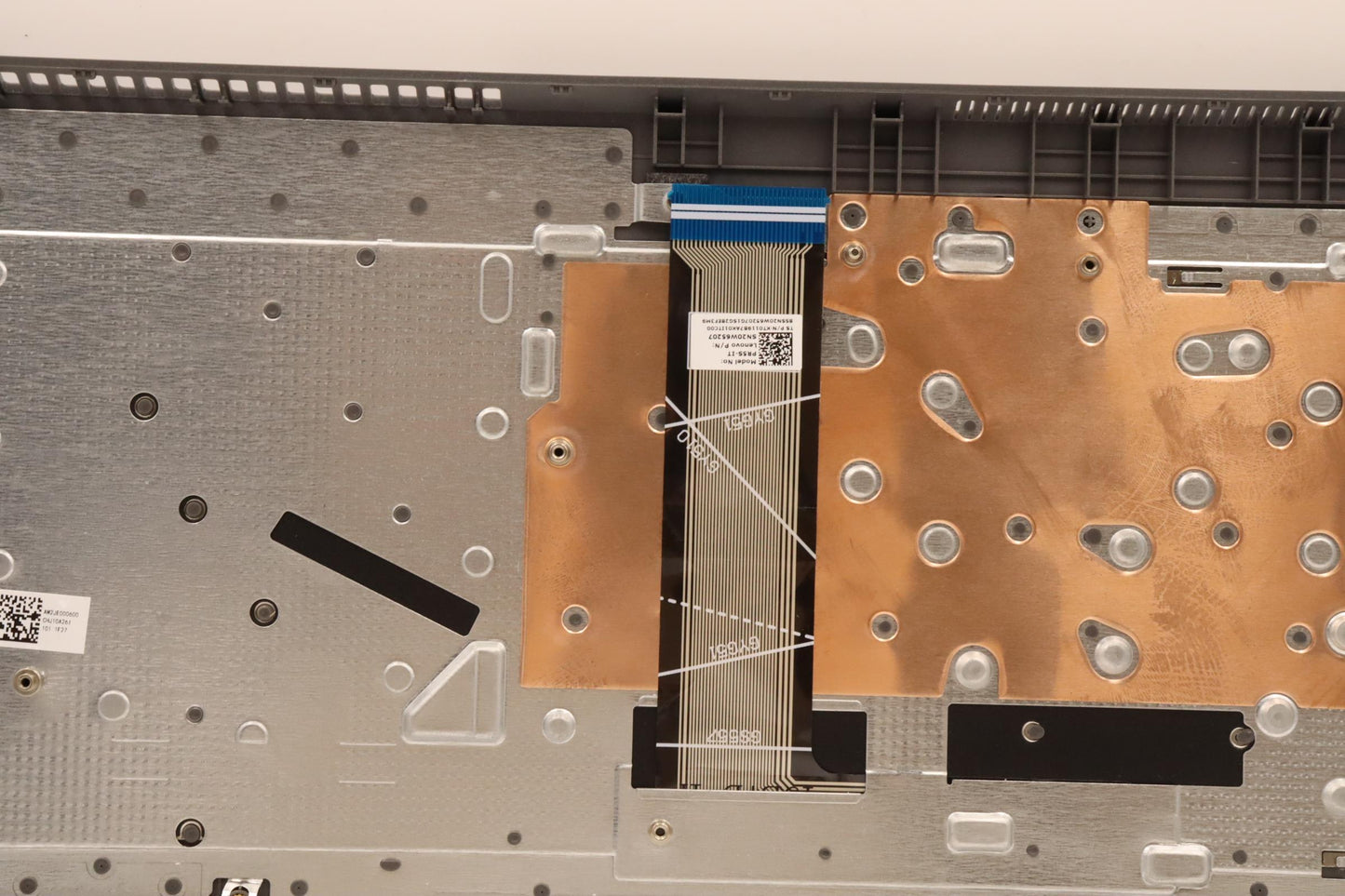 Lenovo Cover Upper Case Assembly Ita - 5CB1H80729