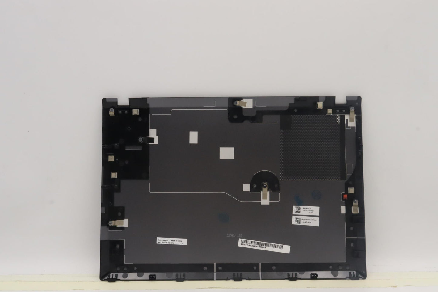 Lenovo Cover Fru_D_Cover_Al_Wlan_Slv_ - 5CB1H81774