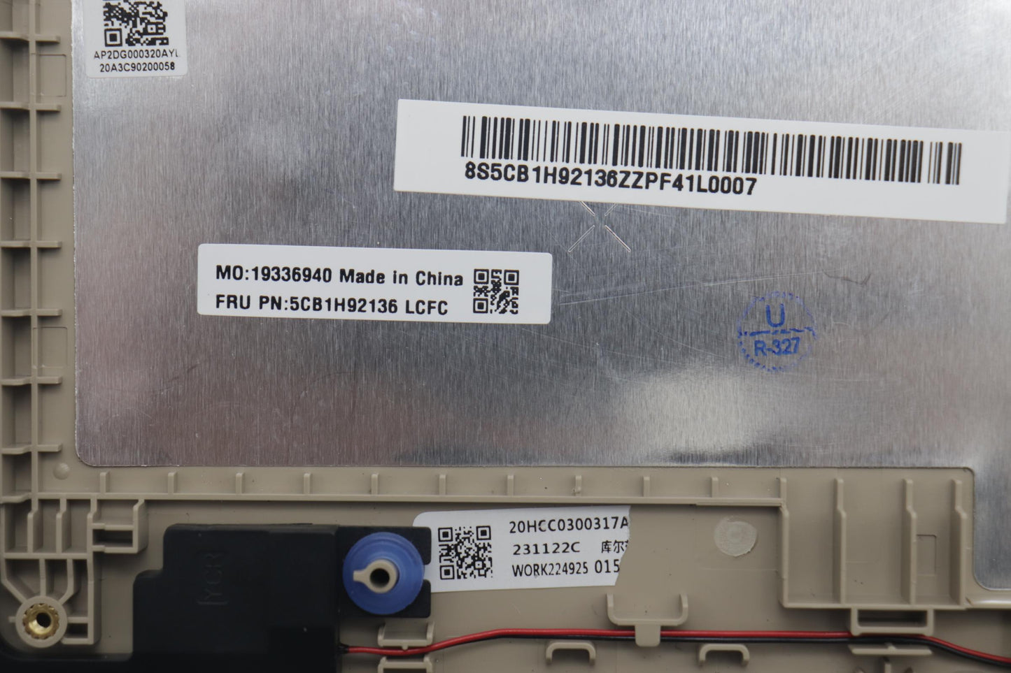 Lenovo Cover Upper Case Asmtc L82Qd N - 5CB1H92136