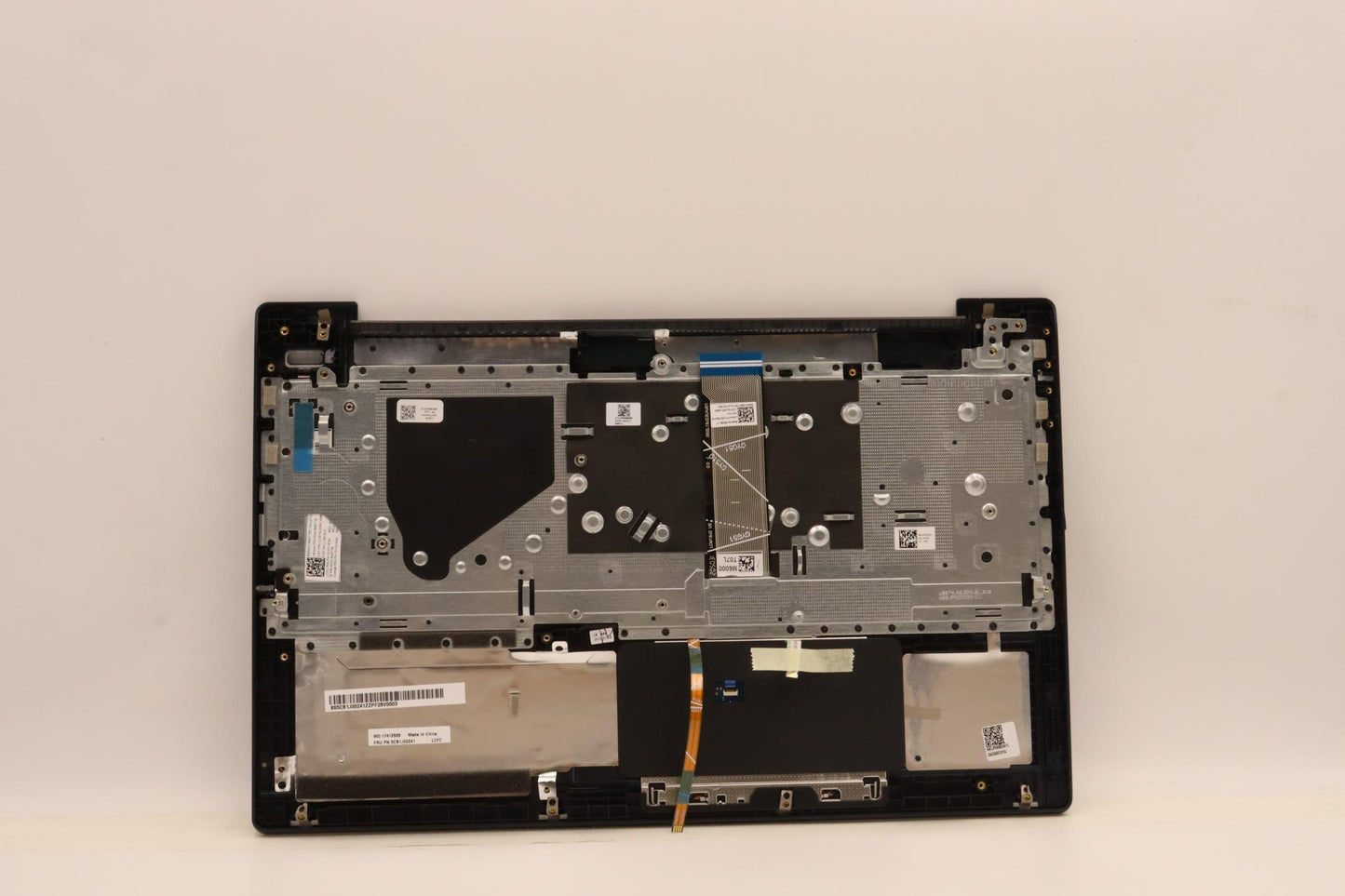 Lenovo Cover Upper Case Asmtc L82Sffp - 5CB1J00241