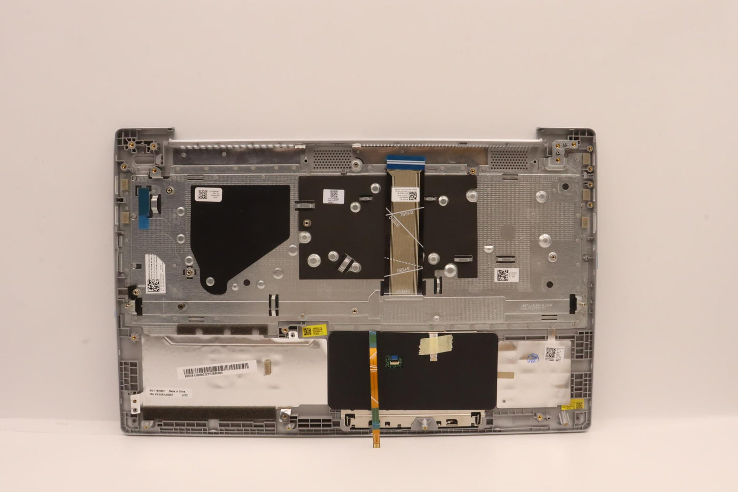 Lenovo Cover Upper Case Asmspal82Sffp - 5CB1J00397