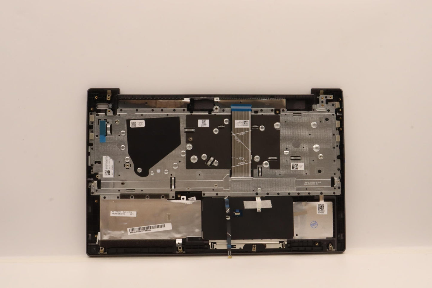 Lenovo Cover Upper Case Asmital82Sffp - 5CB1J01156