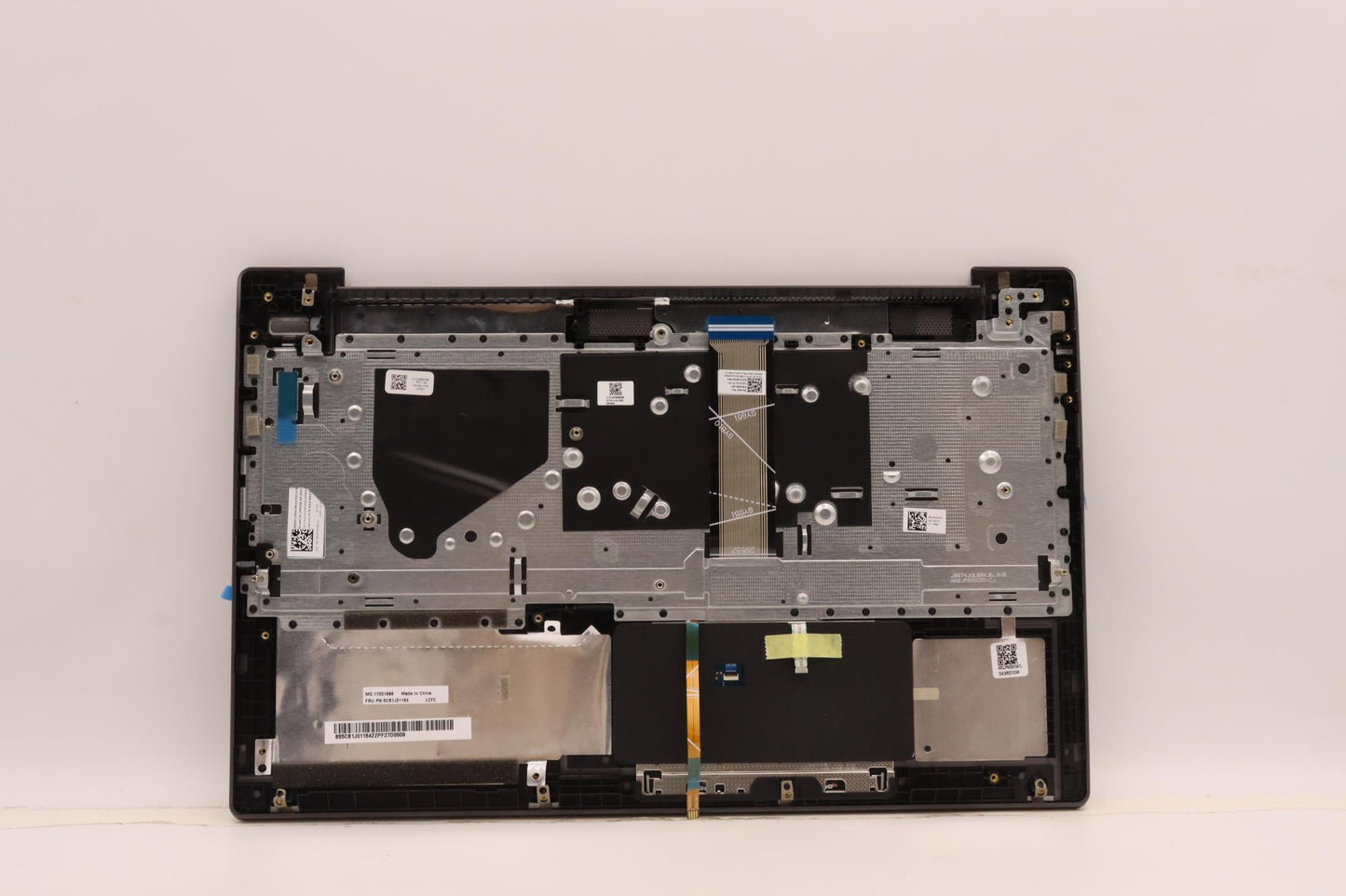 Lenovo Cover Upper Case Asmspal82Sffp - 5CB1J01164