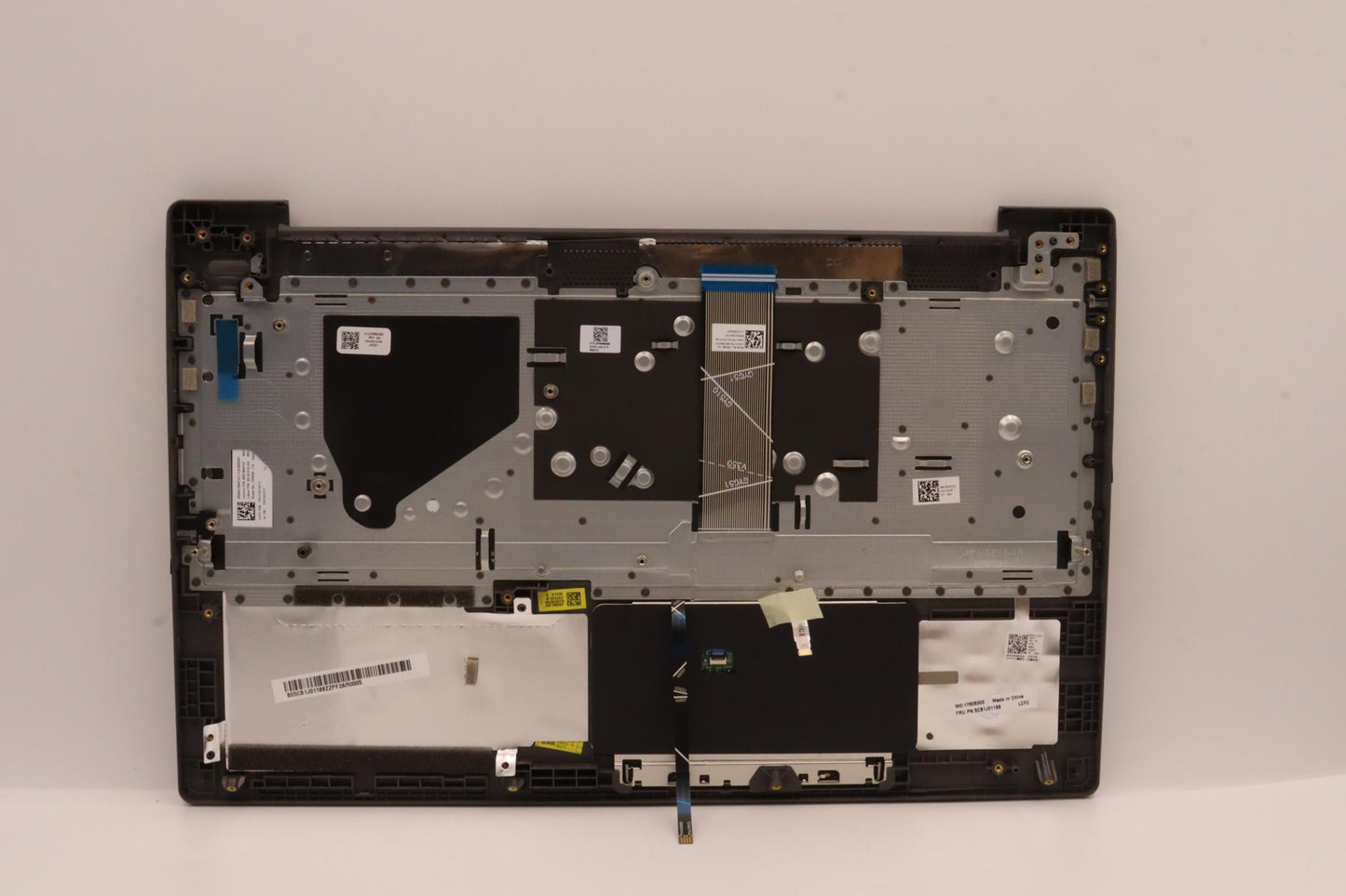 Lenovo Cover Upper Case Asmital82Sffp - 5CB1J01188