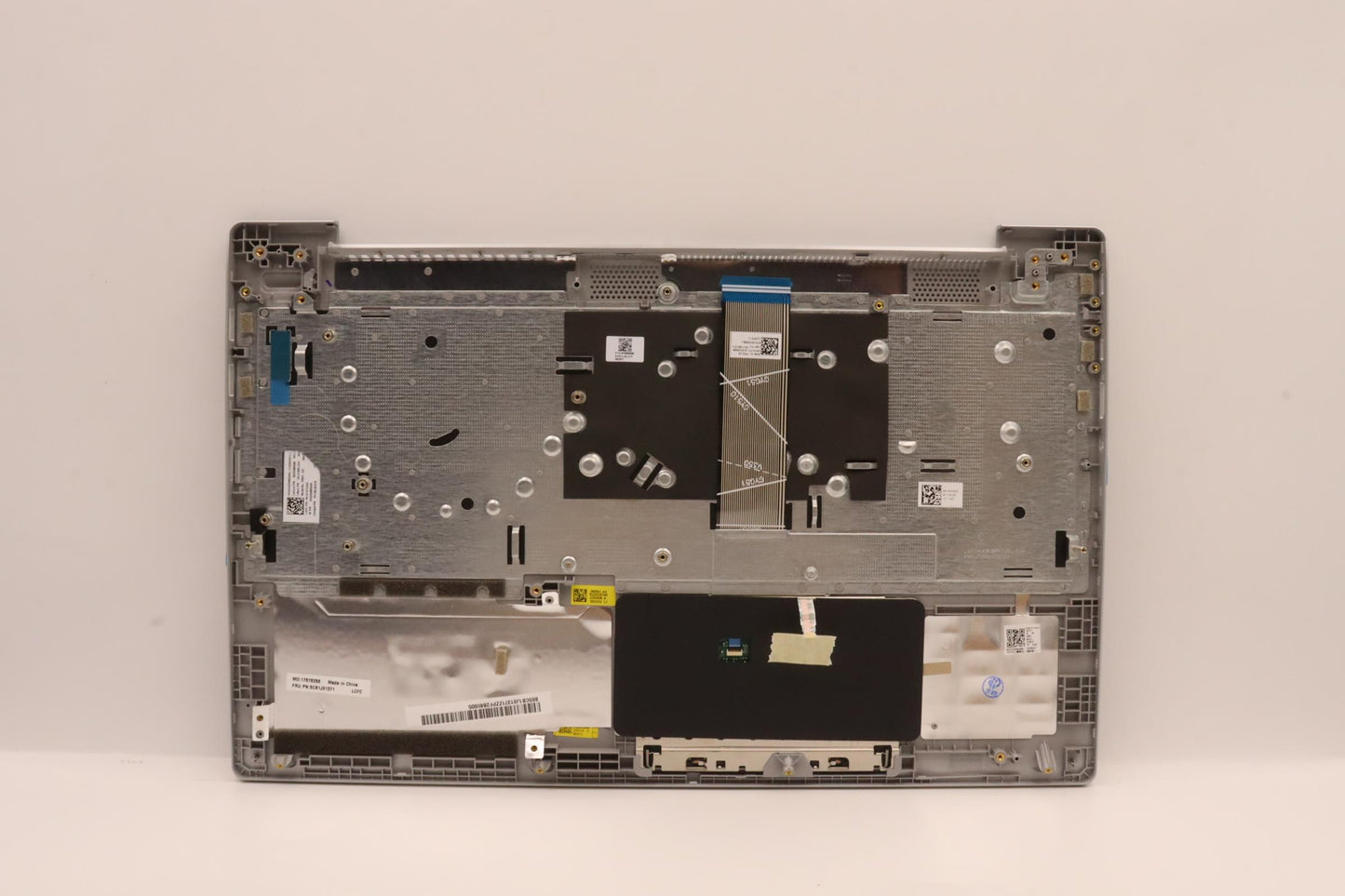 Lenovo Cover Upper Case Asmgerl82Sfnf - 5CB1J01371