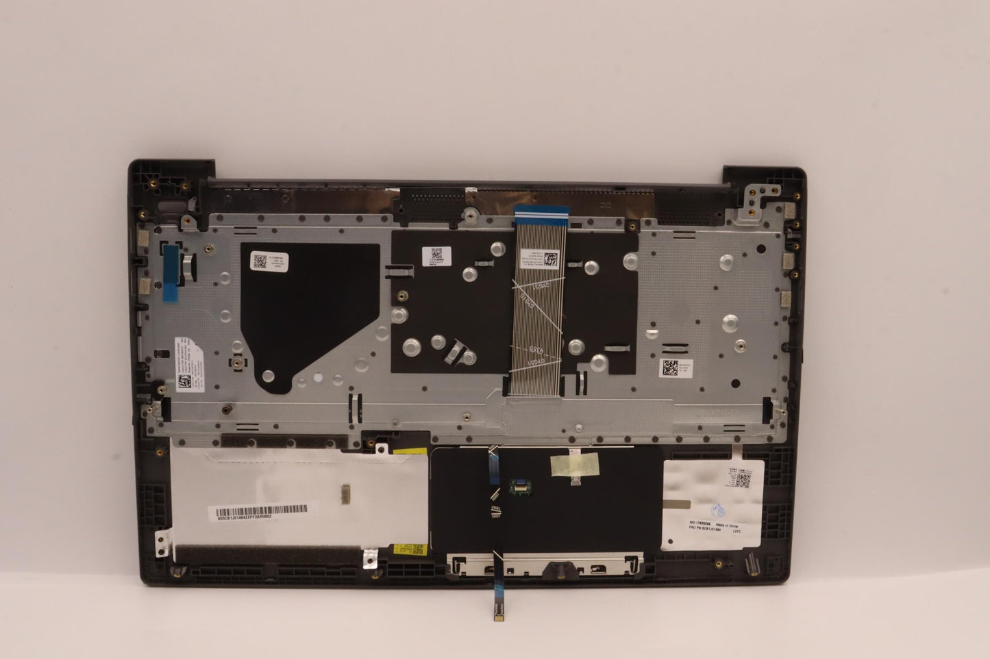 Lenovo Cover Upper Case Asmukel82Sfnf - 5CB1J01484