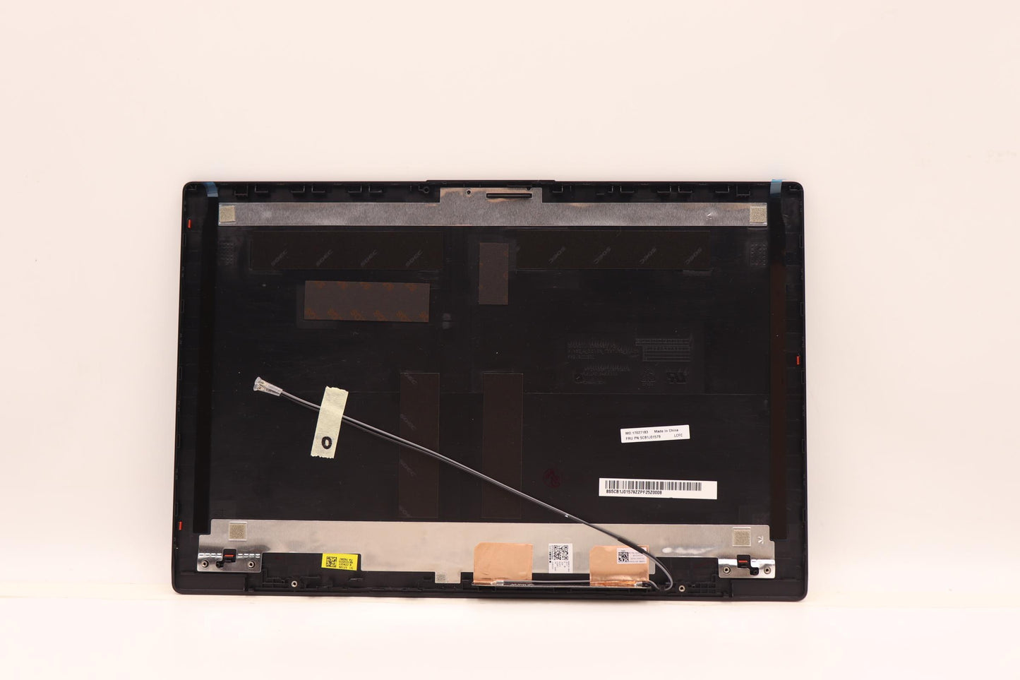 Lenovo Cover Lcd Cover L 82Ts Black - 5CB1J01579