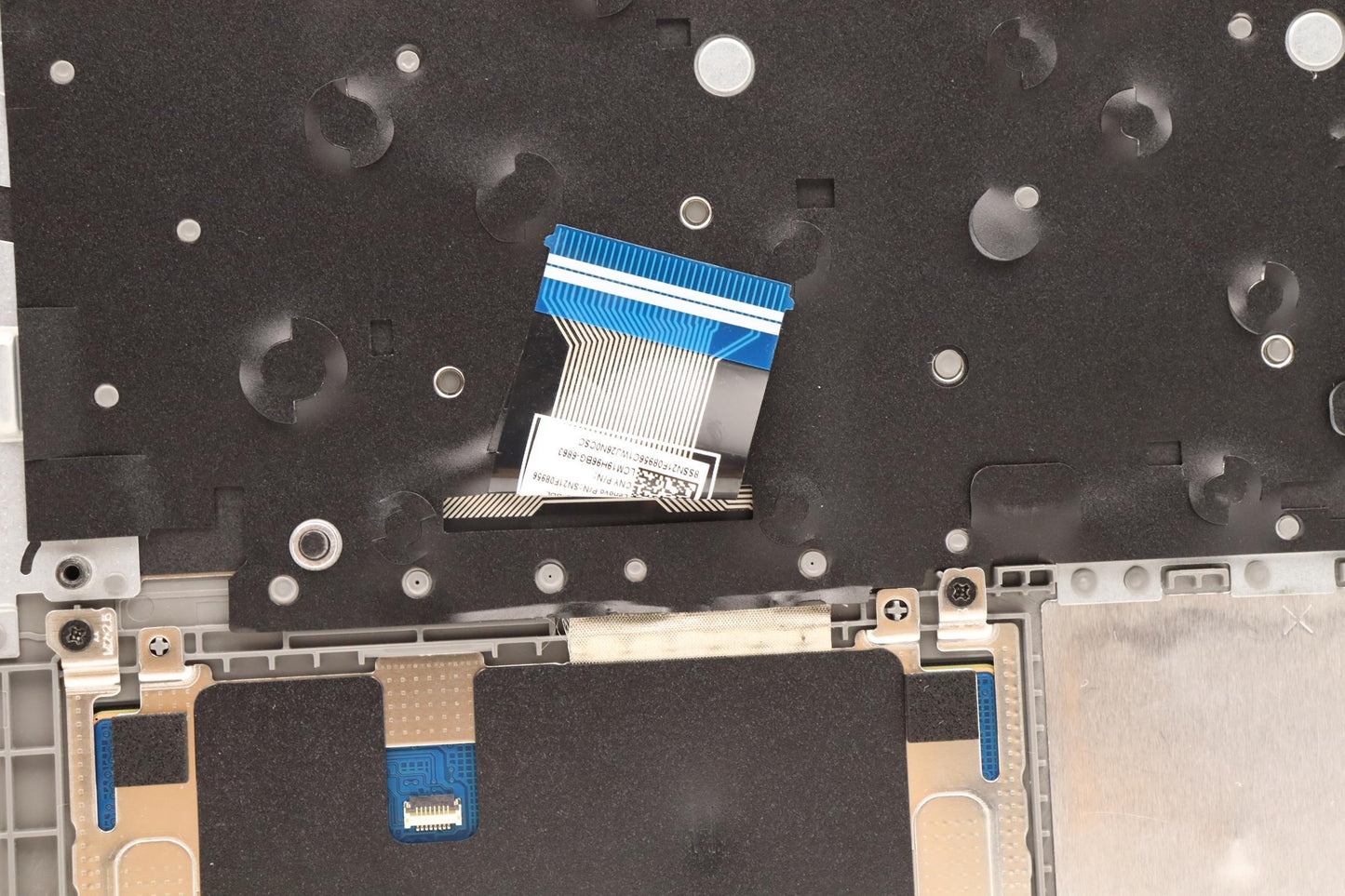Lenovo Cover Upper Case Asmbul L82Qc - 5CB1J01709