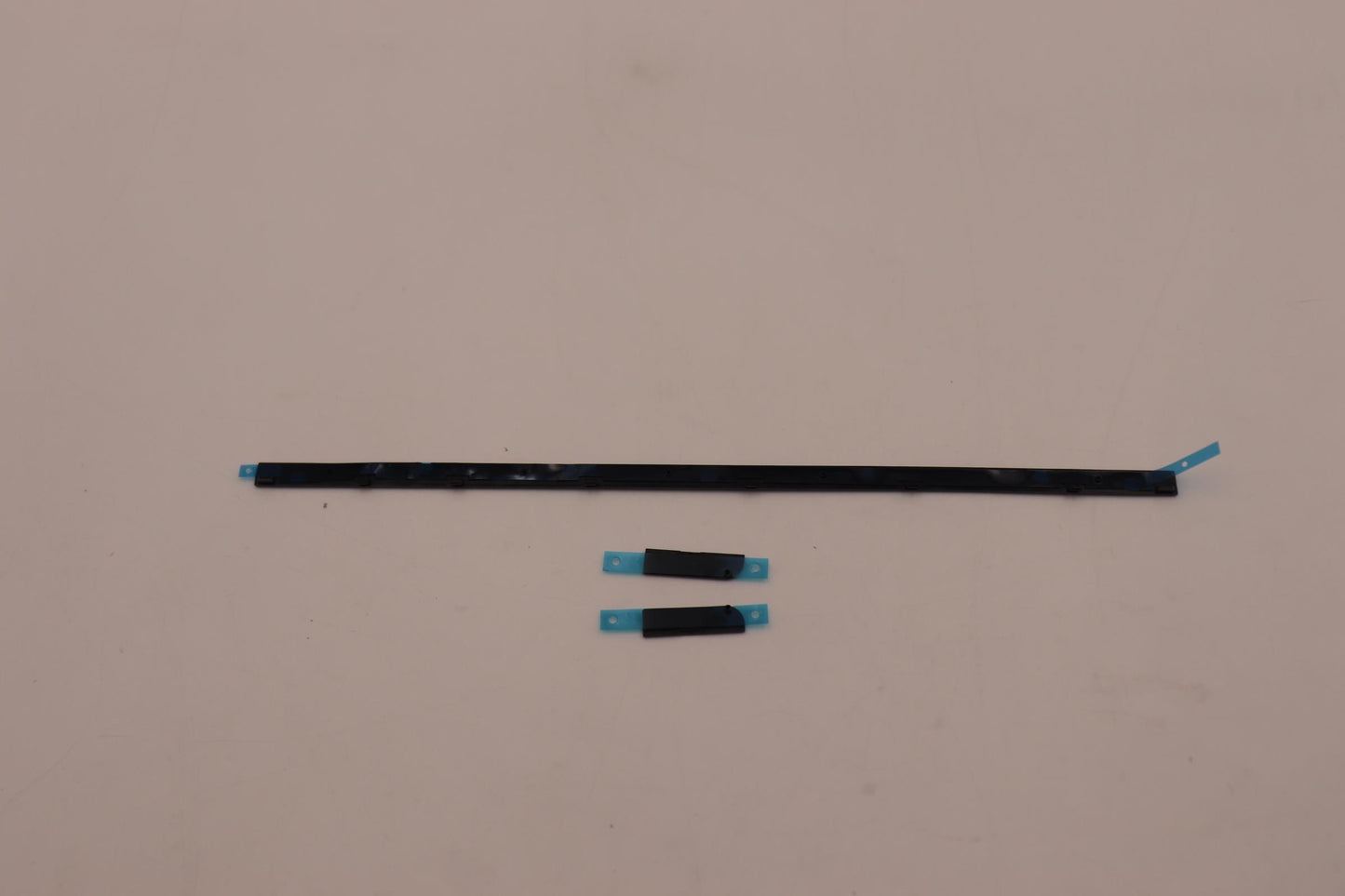 Lenovo Cover Strip Cover L 82Qg Ag - 5CB1J01792