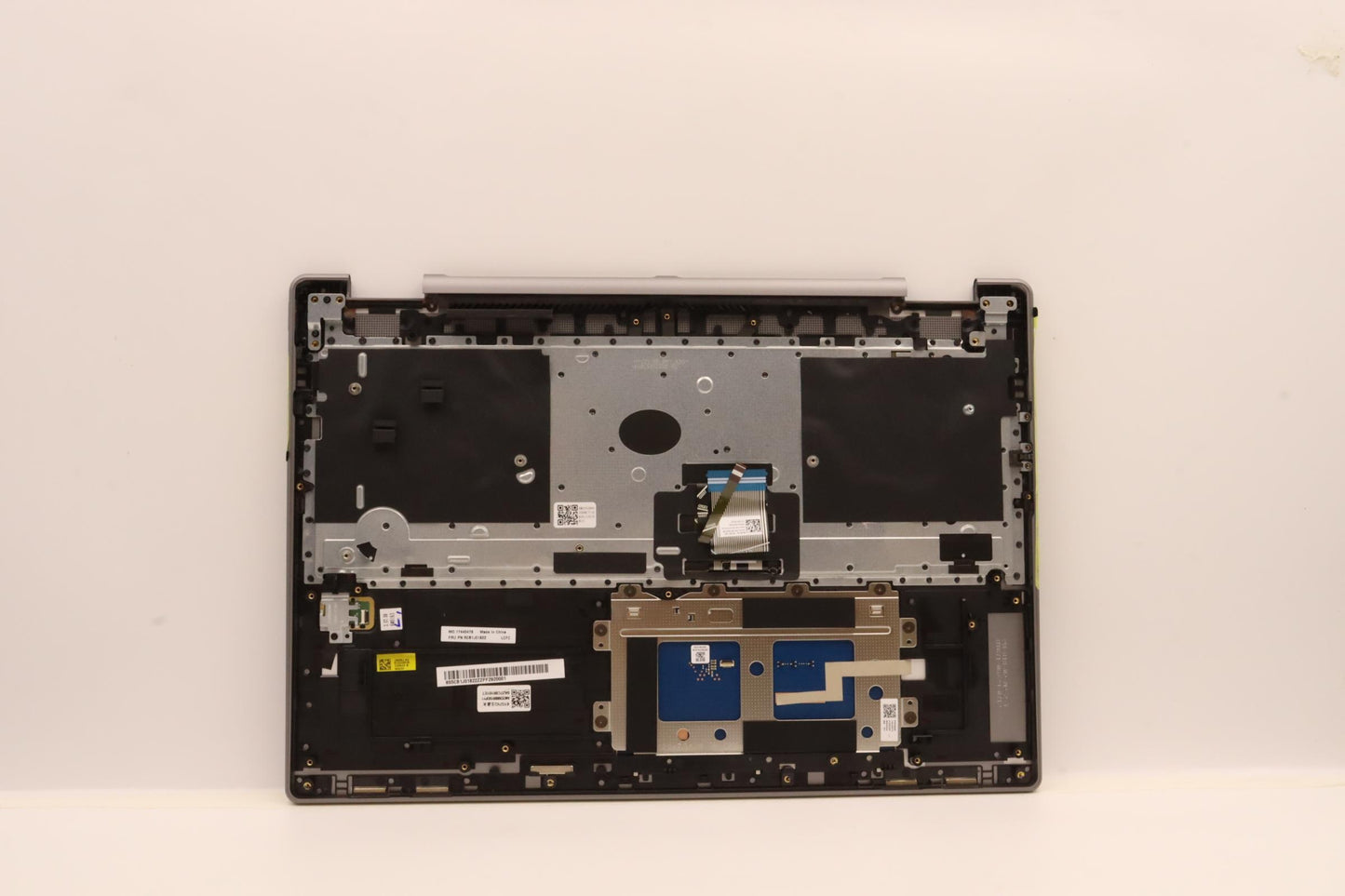 Lenovo Cover Upper Case Asmbel L82Qg - 5CB1J01822