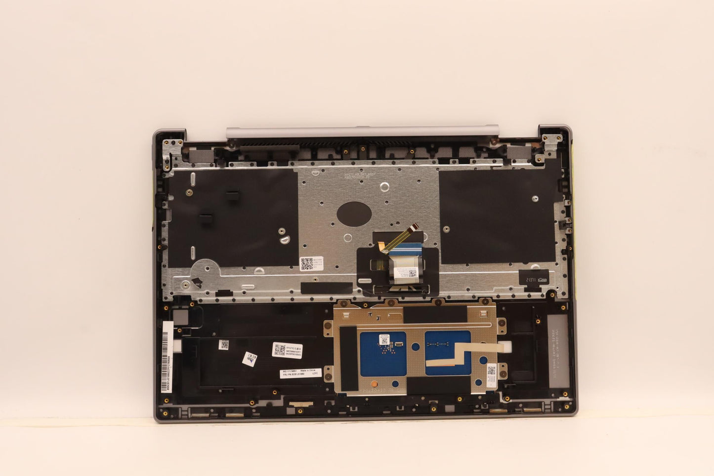 Lenovo Cover Upper Case Asmuke L82Qg - 5CB1J01880