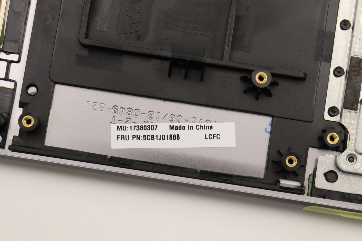 Lenovo Cover Upper Case Asmfra L82Qg - 5CB1J01888
