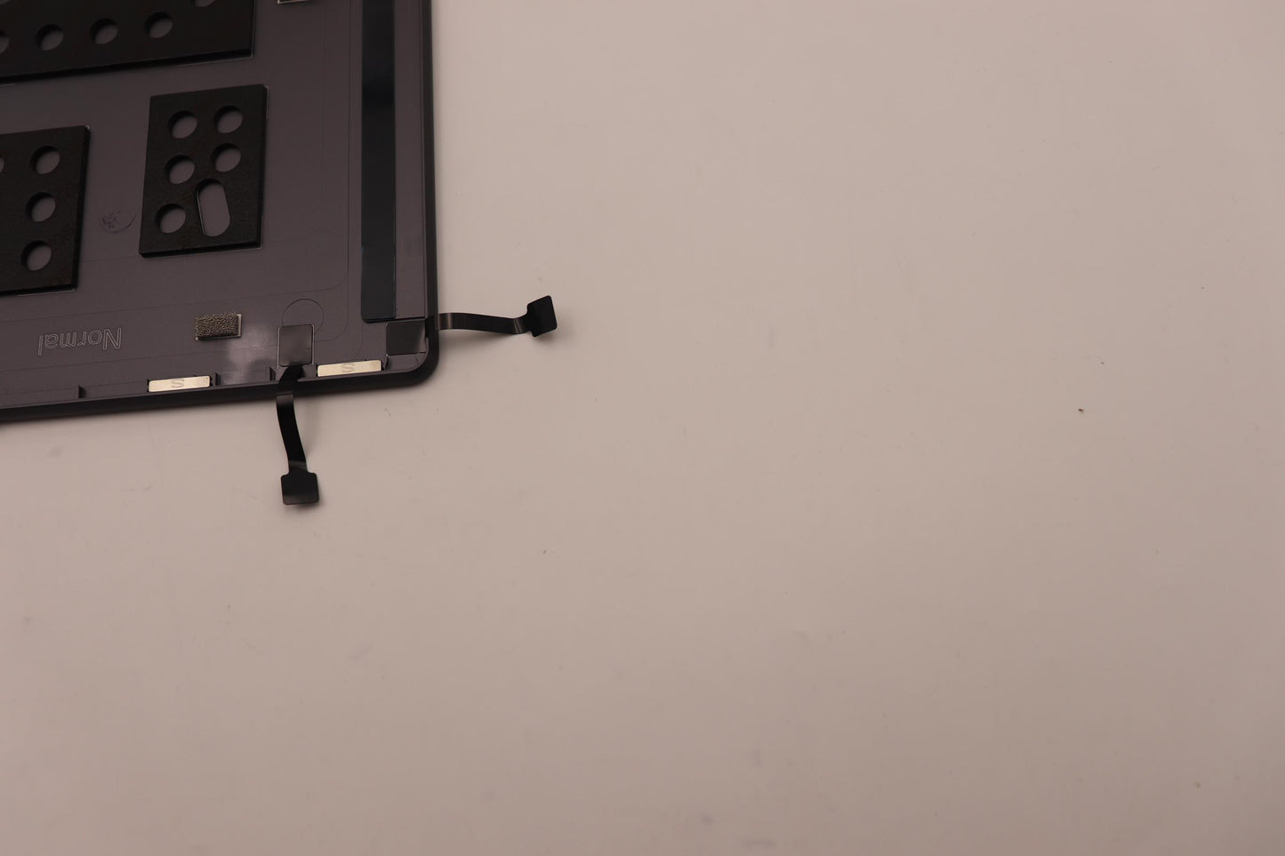 Lenovo Cover Lcd Cover L 82Qe Sg - 5CB1J02052