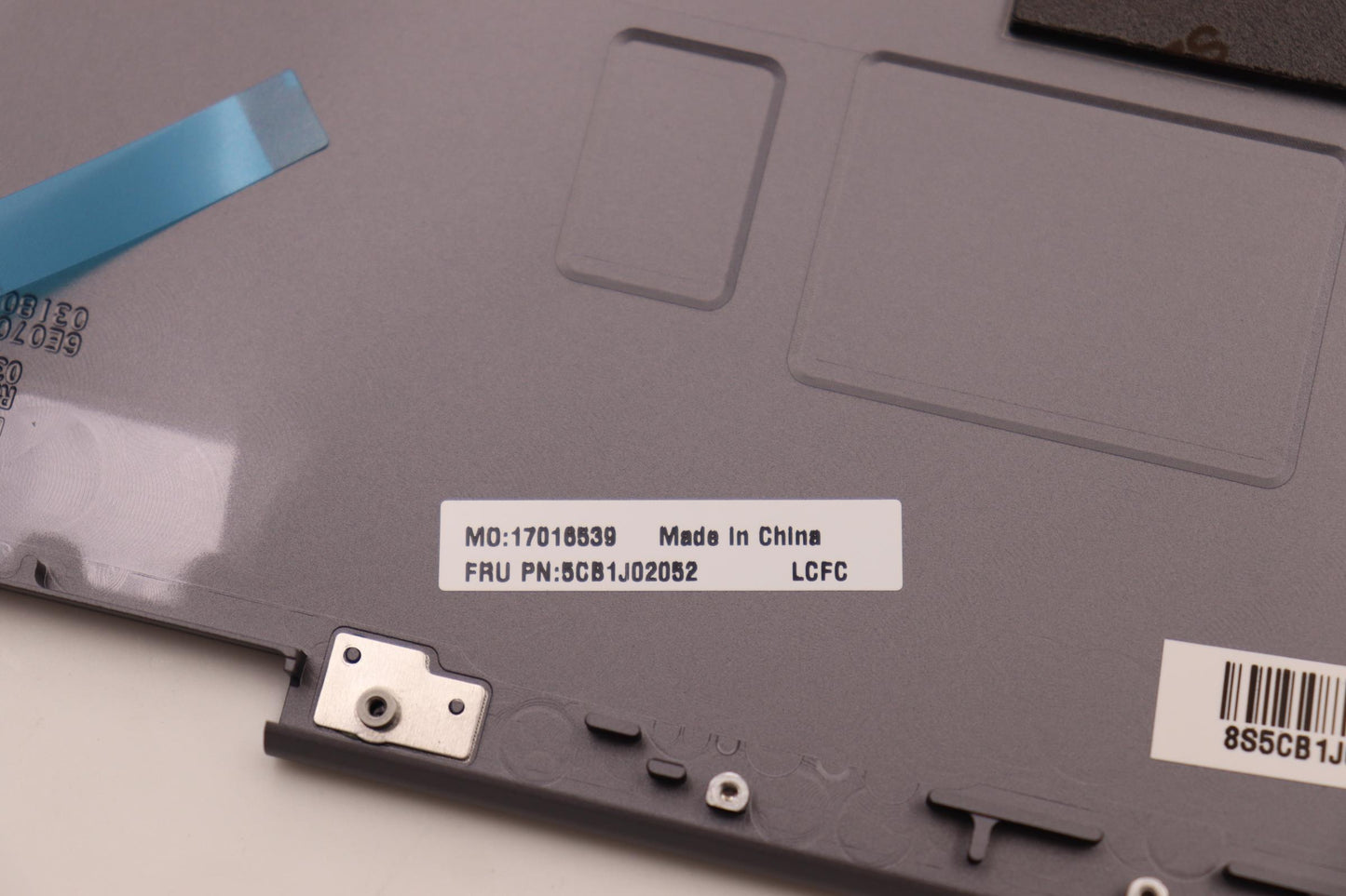 Lenovo Cover Lcd Cover L 82Qe Sg - 5CB1J02052