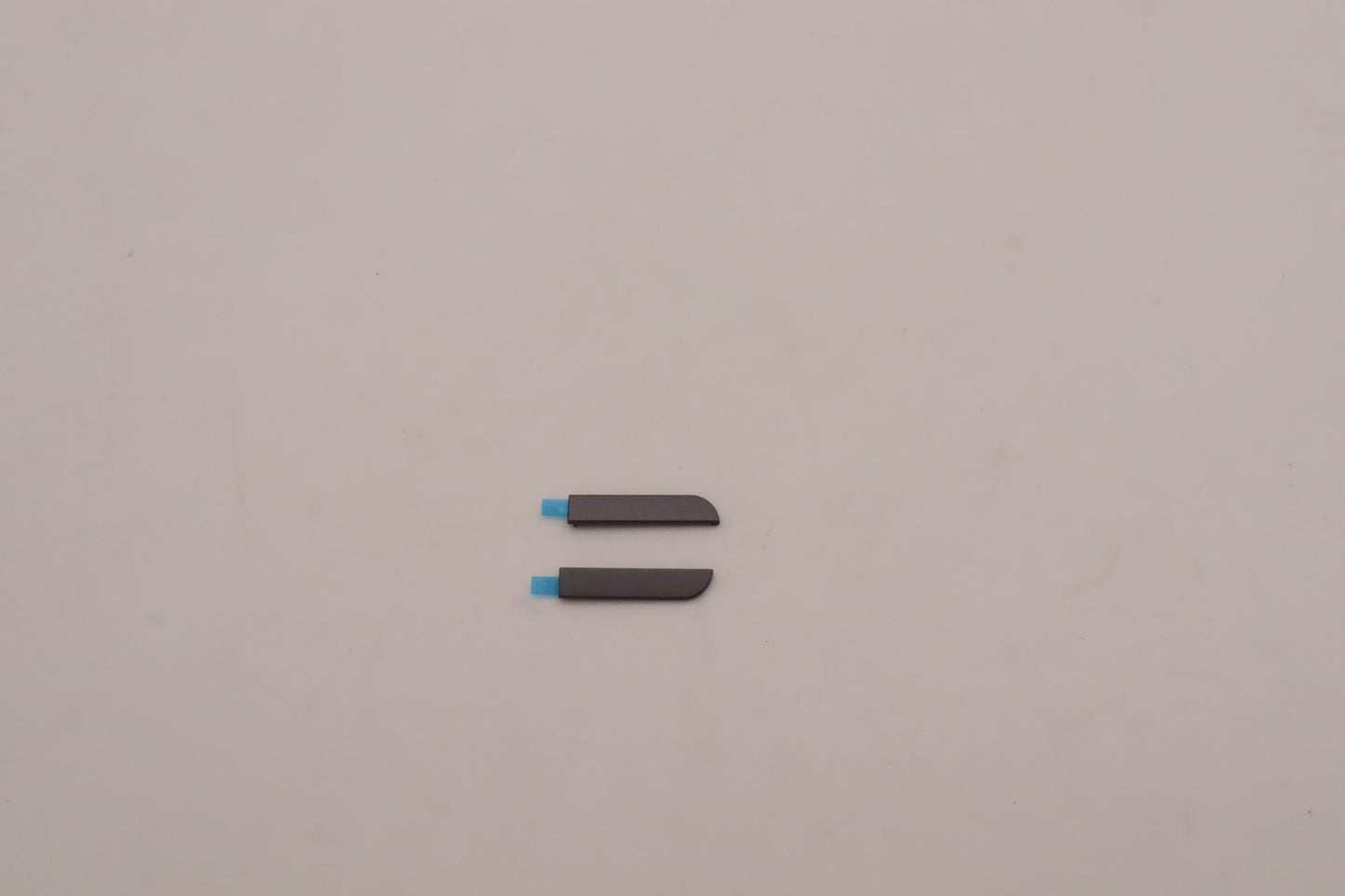 Lenovo Cover Strip Cover L 82Qe Sg - 5CB1J02056