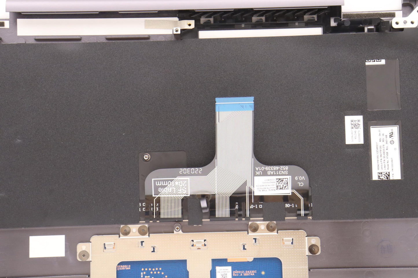 Lenovo Cover Upper Case Asmbul L82Qe - 5CB1J02484