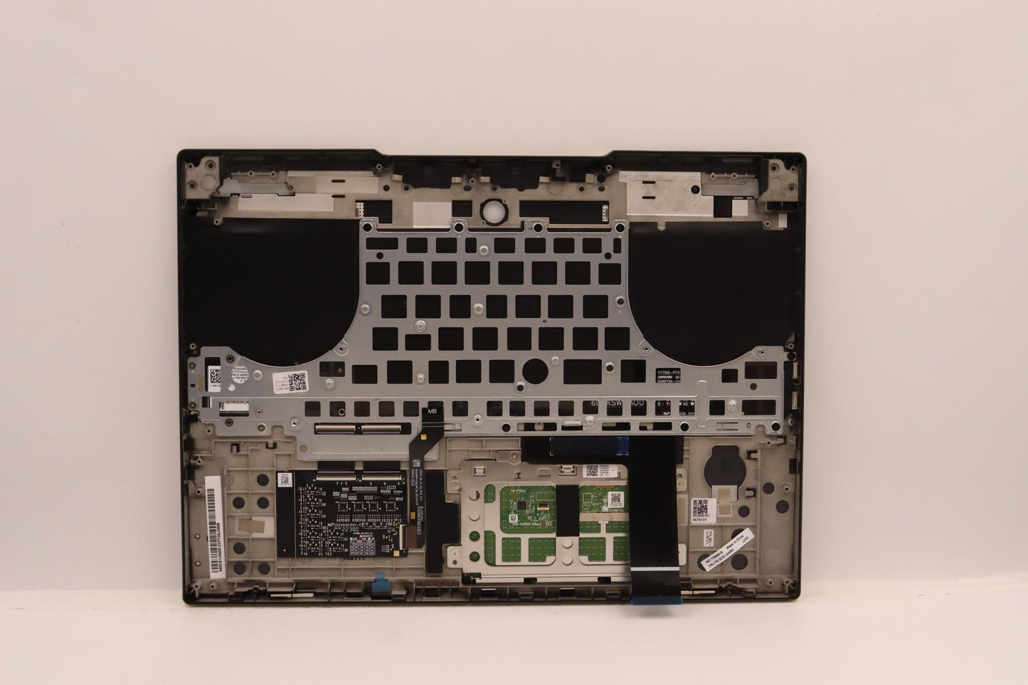 Lenovo Cover Upper Case Asmbel L82Tf - 5CB1J04281