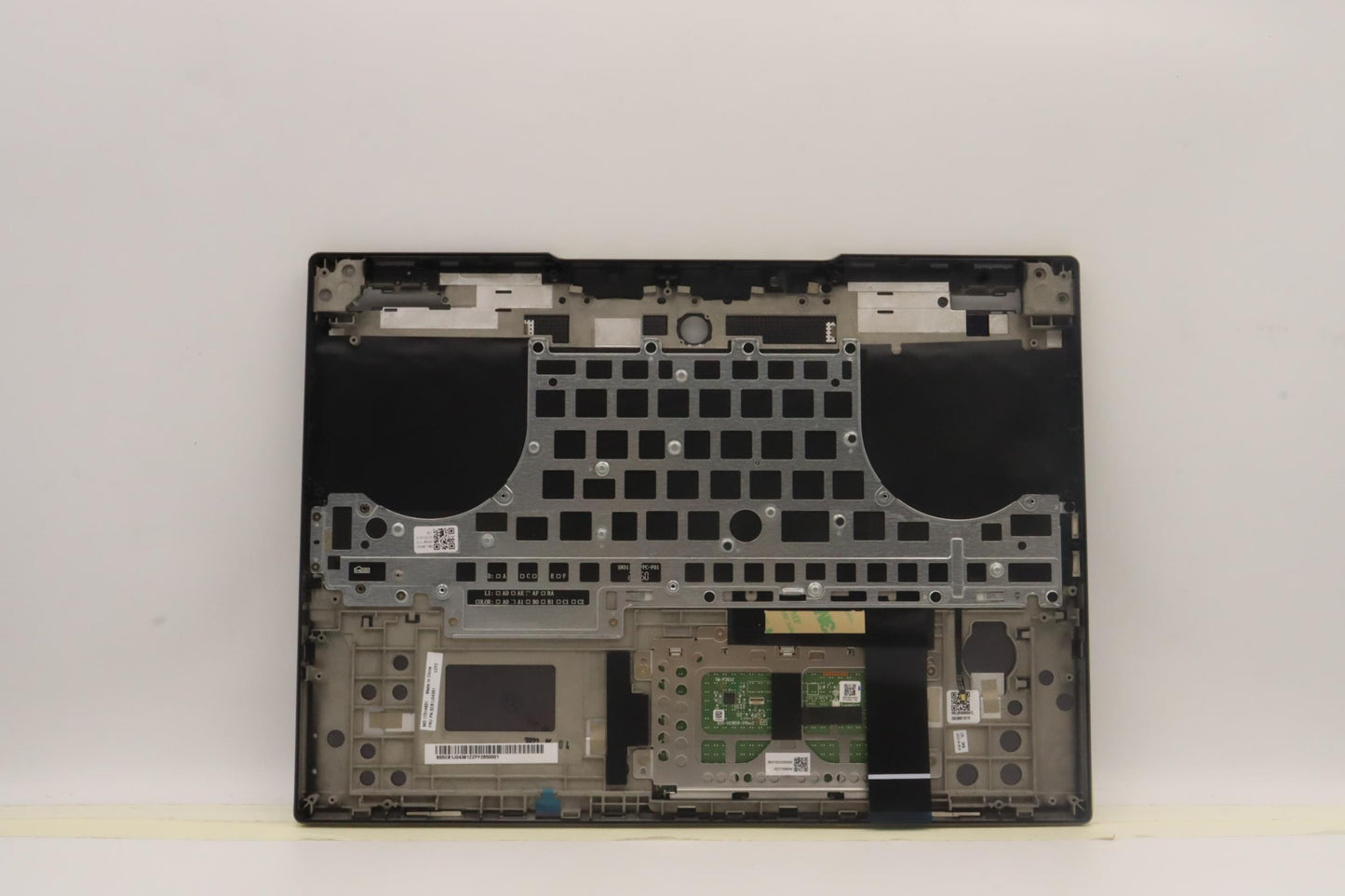 Lenovo Cover Upper Case Asmhun L82Tf - 5CB1J04391