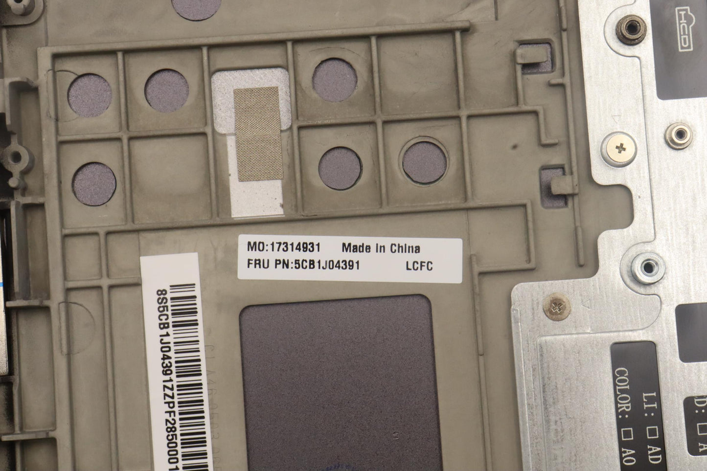 Lenovo Cover Upper Case Asmhun L82Tf - 5CB1J04391