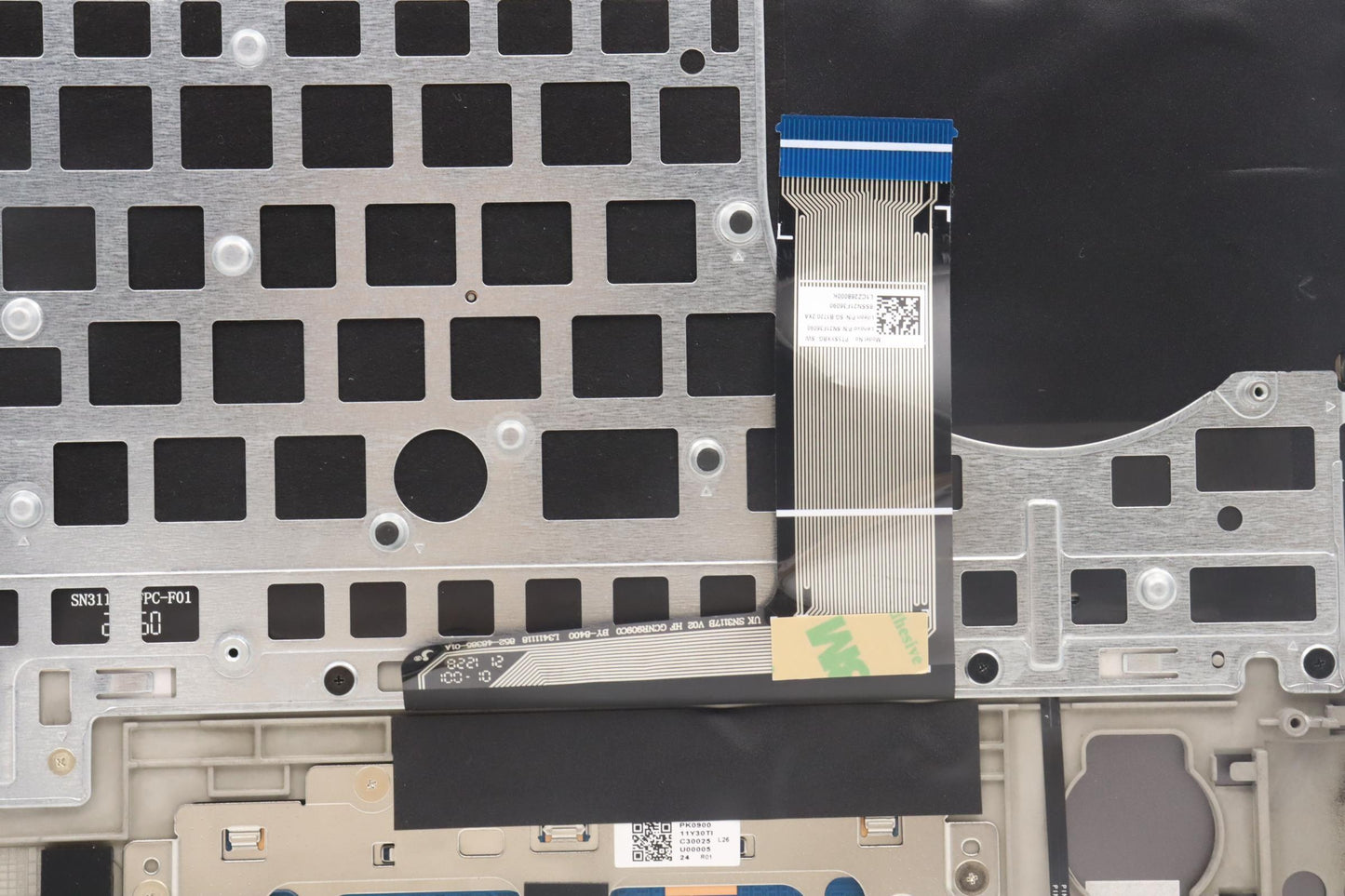 Lenovo Cover Upper Case Asmsws L82Tf - 5CB1J04402