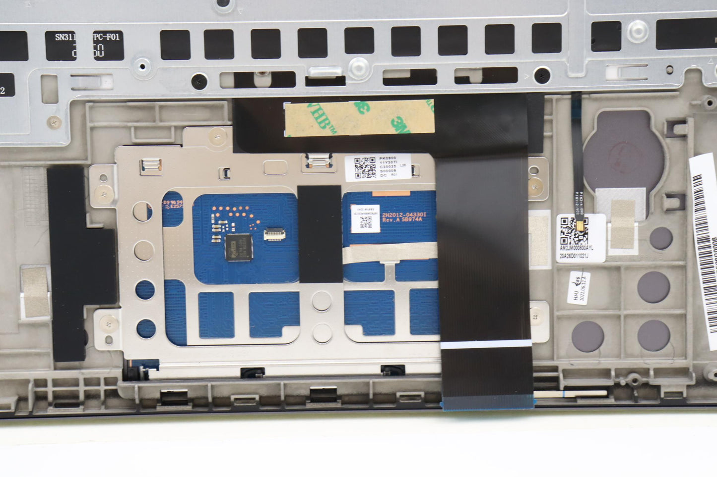 Lenovo Cover Upper Case Asmtc L82Tf W - 5CB1J04403
