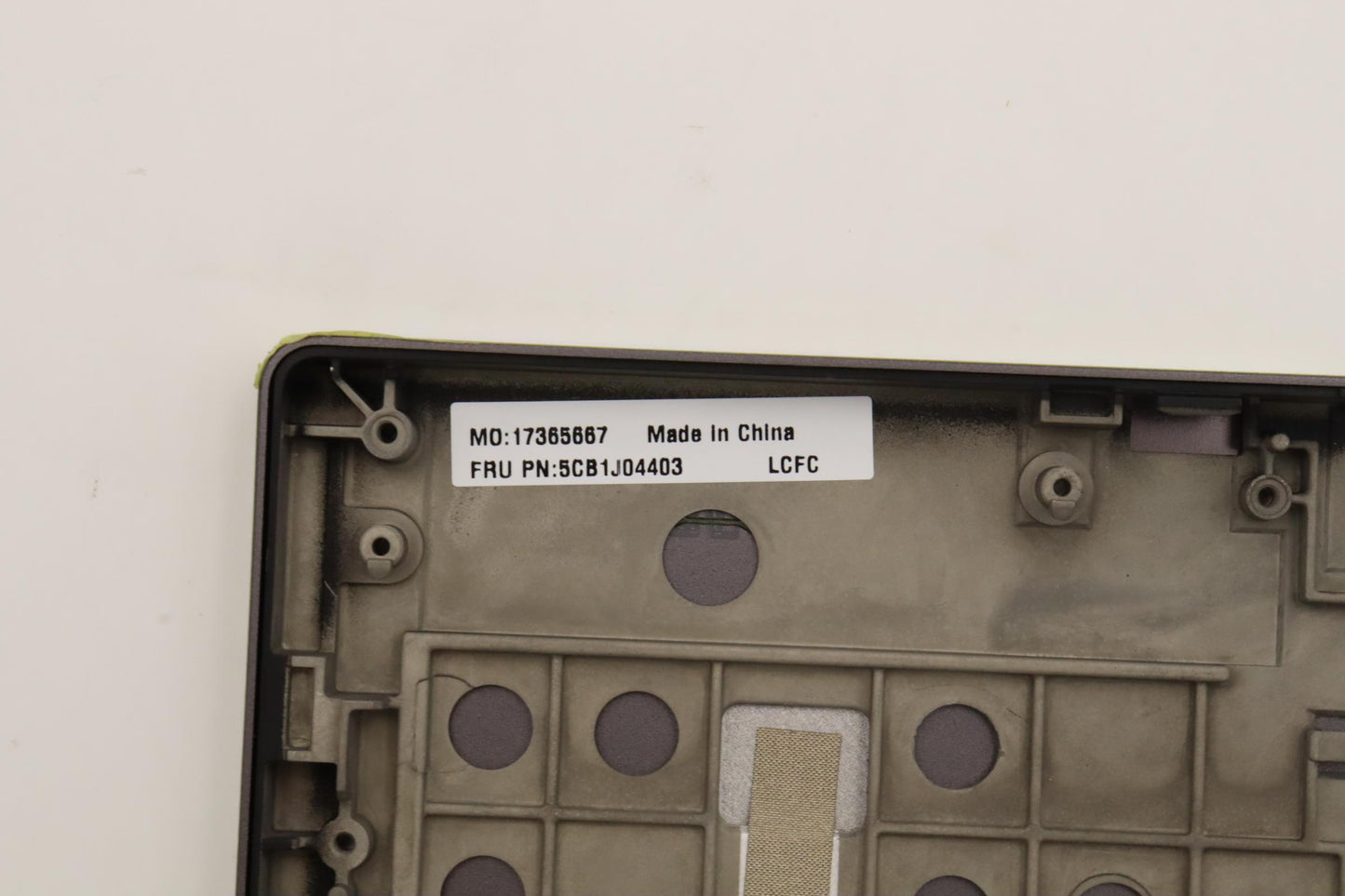 Lenovo Cover Upper Case Asmtc L82Tf W - 5CB1J04403