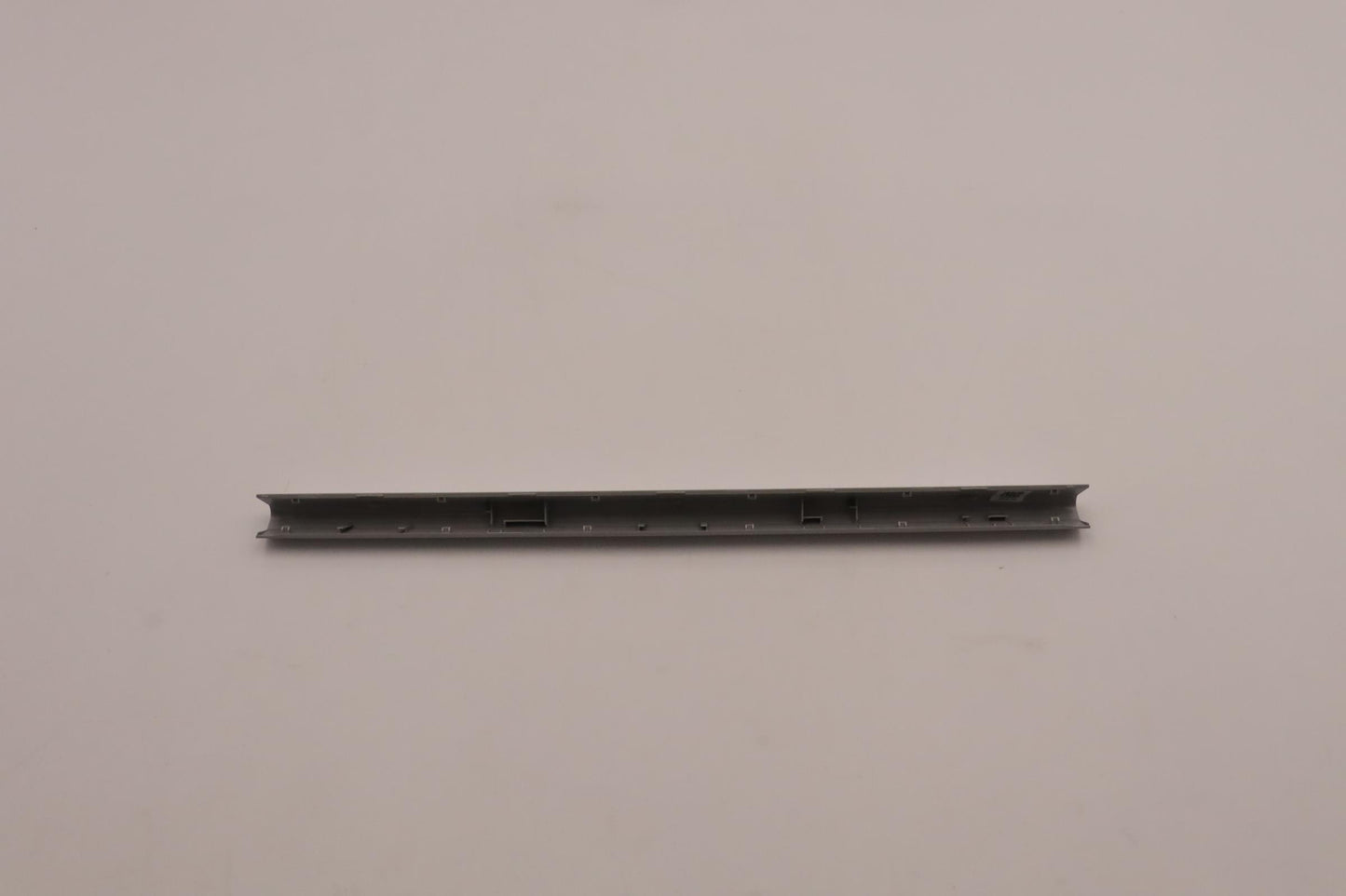 Lenovo Cover Hinge Cover C 82Sd Pl_Cg - 5CB1J04418