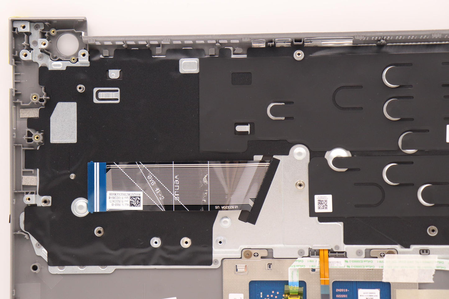 Lenovo Cover Upper Case Assembly Hbw - 5CB1J09075