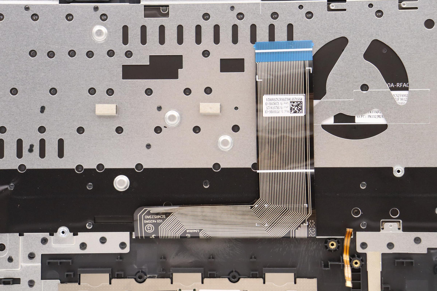 Lenovo Cover Upper Case Asmtc C 82Sa - 5CB1J09417