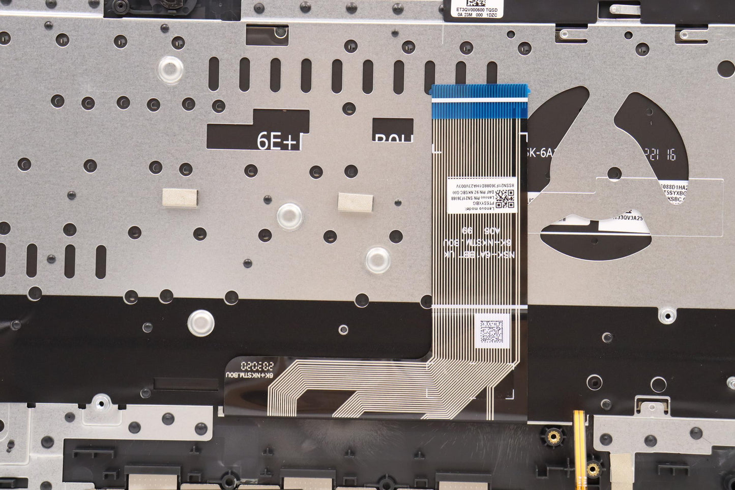 Lenovo Cover Upper Case Asmsws C 82Sa - 5CB1J09438