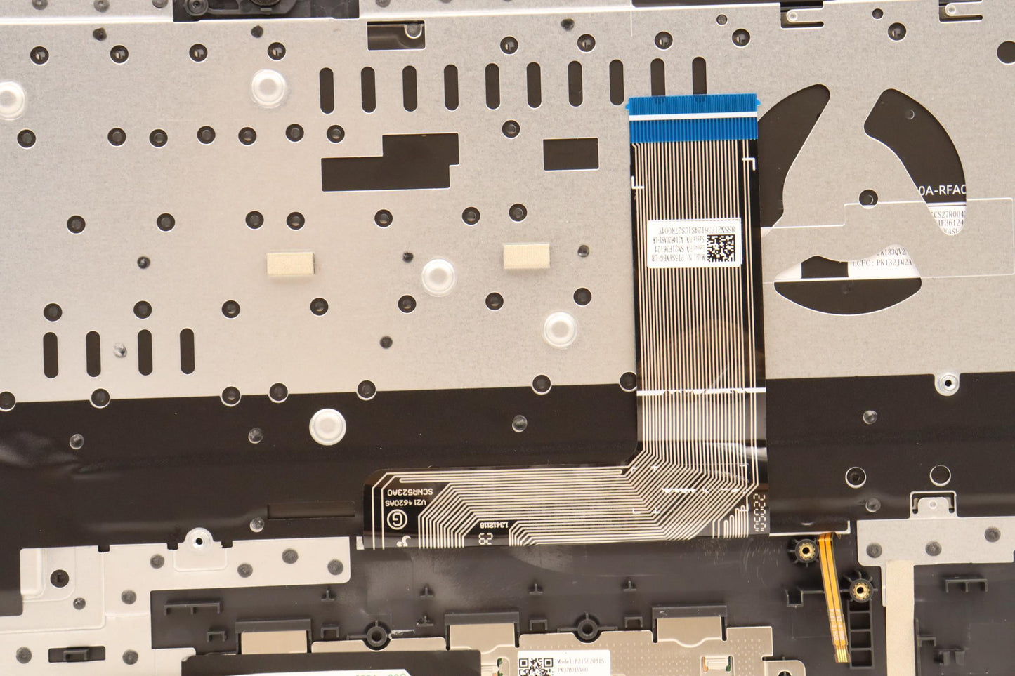 Lenovo Cover Upper Case Asmukr C 82Sa - 5CB1J09511