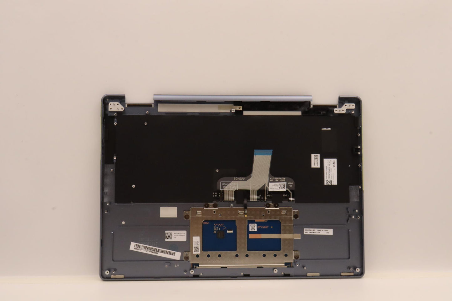 Lenovo Cover Upper Case Asmbel L82Qf - 5CB1J11111