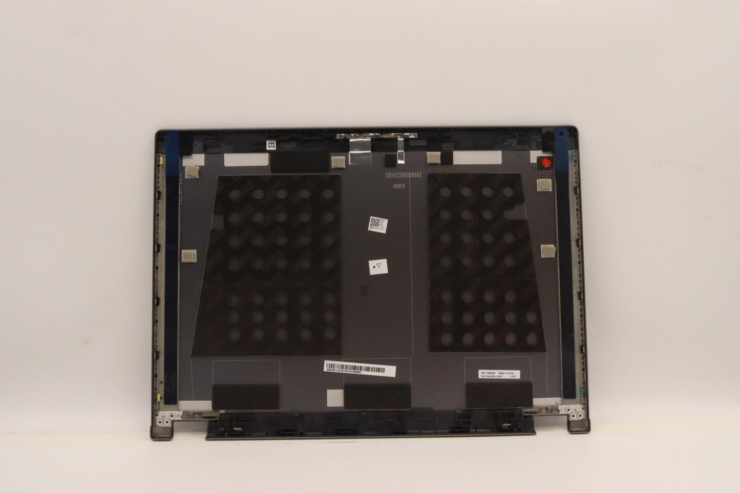 Lenovo LCD Cover JP610 A WWAN UHD Assembly - 5CB1J18107