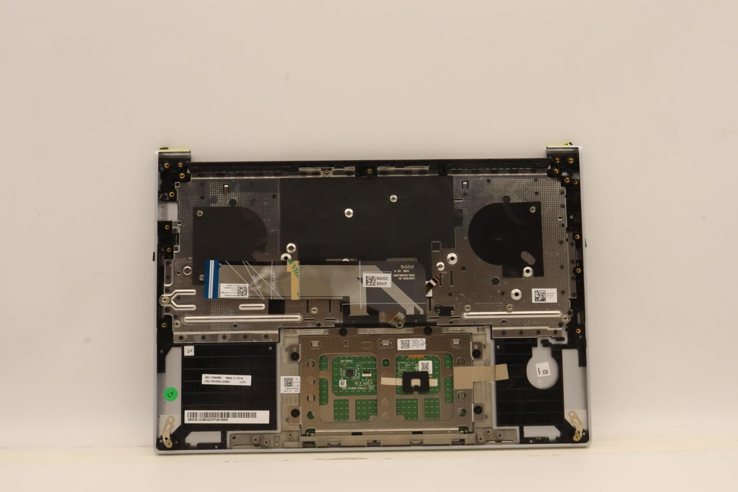 Lenovo Cover Upper Case Asmuke L82Ut - 5CB1J23624