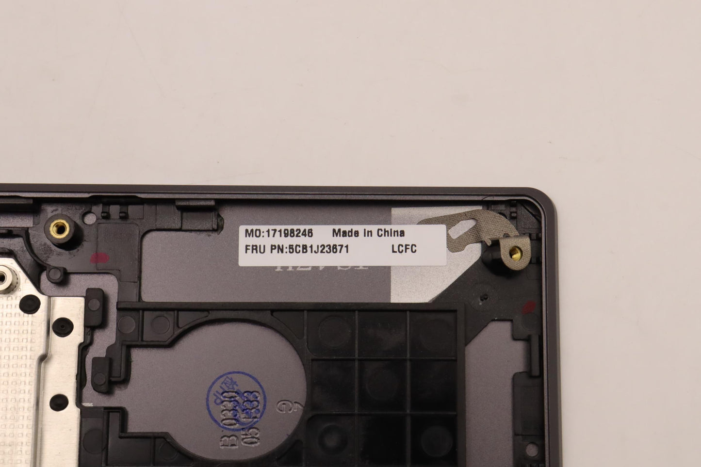 Lenovo Cover Upper Case Asmnordic L82 - 5CB1J23671