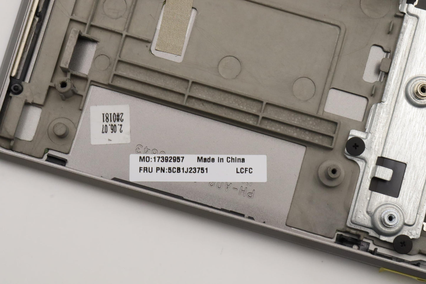 Lenovo Cover Upper Case Asmuke L21Ek - 5CB1J23751