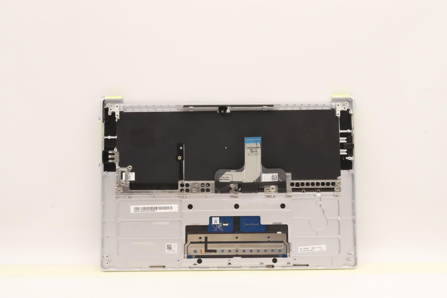 Lenovo Cover Upper Case Asmnordicl82T - 5CB1J30315