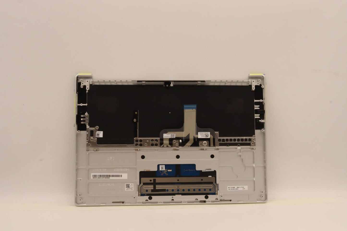 Lenovo Cover Upper Case Asmtc L82Tkug - 5CB1J30321