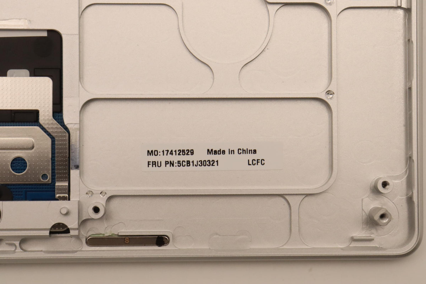 Lenovo Cover Upper Case Asmtc L82Tkug - 5CB1J30321