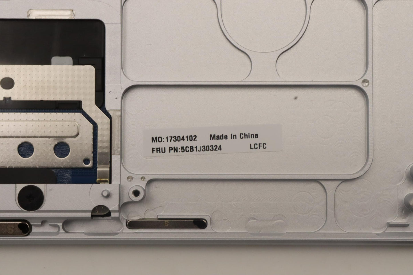Lenovo Cover Upper Case Asmuke L82Tku - 5CB1J30324