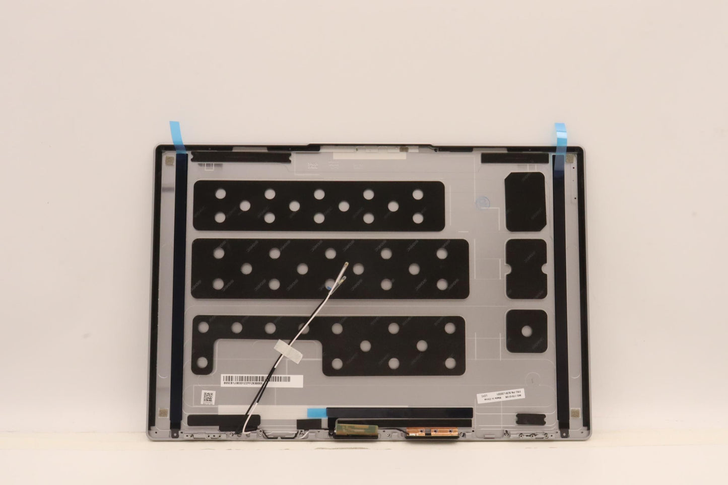Lenovo Cover Lcd Cover L82V1Gls Ugxx - 5CB1J30331