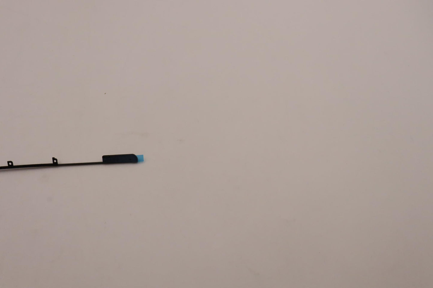 Lenovo Cover Strip Cover L82Tk Sub - 5CB1J30336