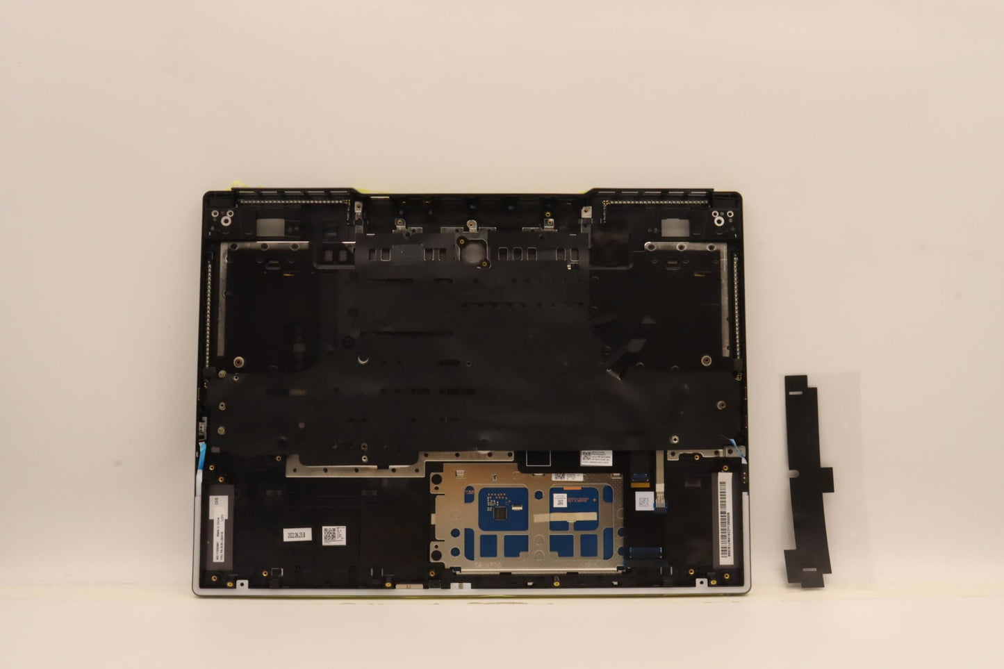 Lenovo Cover Upper Case Asmara L82Uh - 5CB1J30419