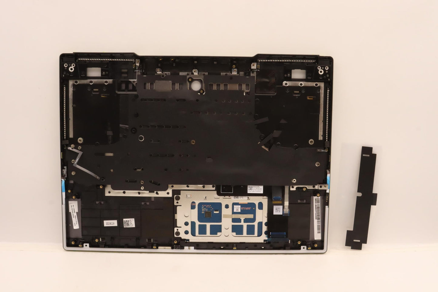 Lenovo Cover Upper Case Asmbel L82Uh - 5CB1J30420