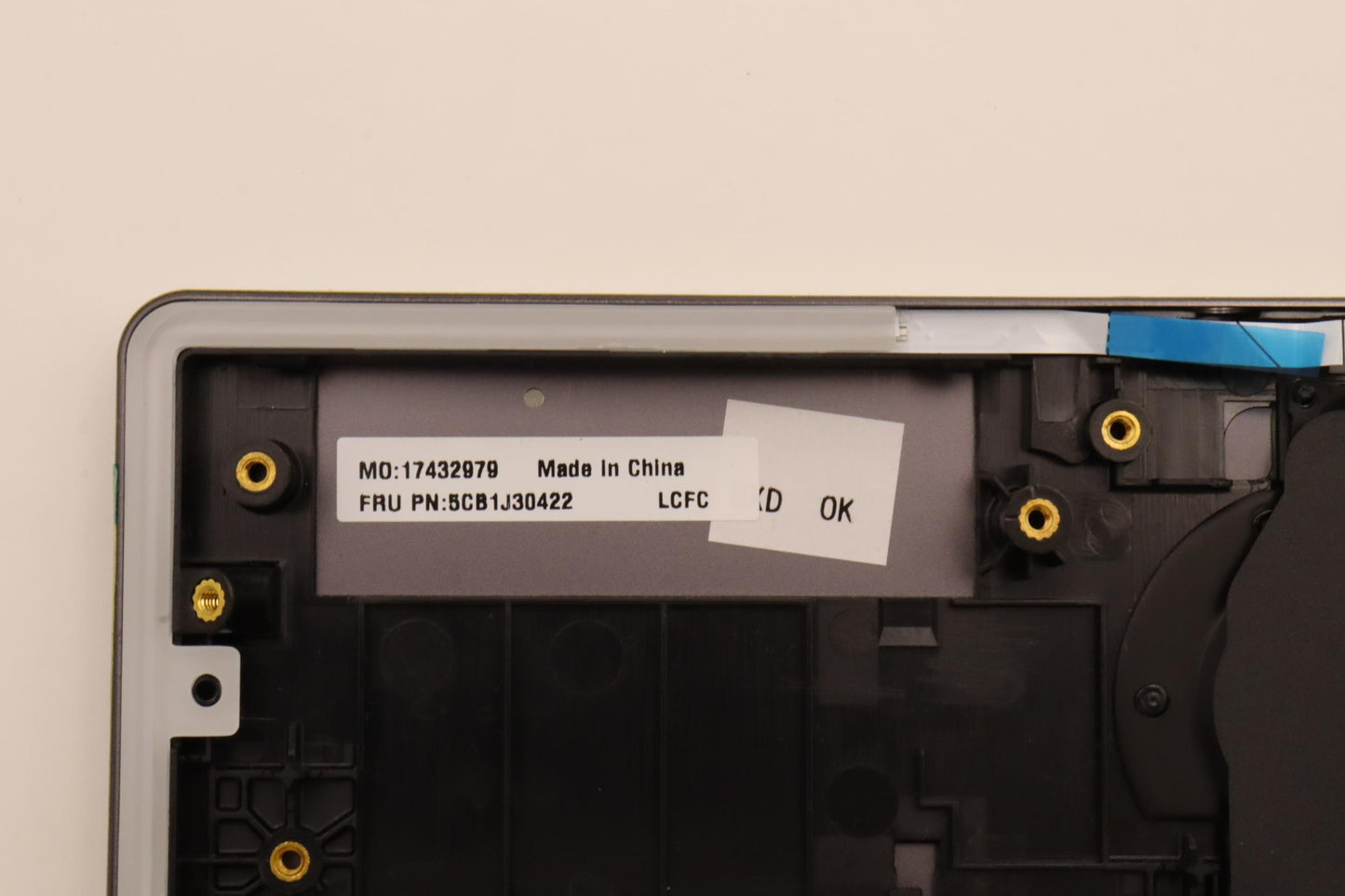 Lenovo Cover Upper Case Asmbul L82Uh - 5CB1J30422